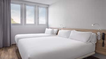 Family Room | 1 bedroom, minibar, in-room safe, soundproofing