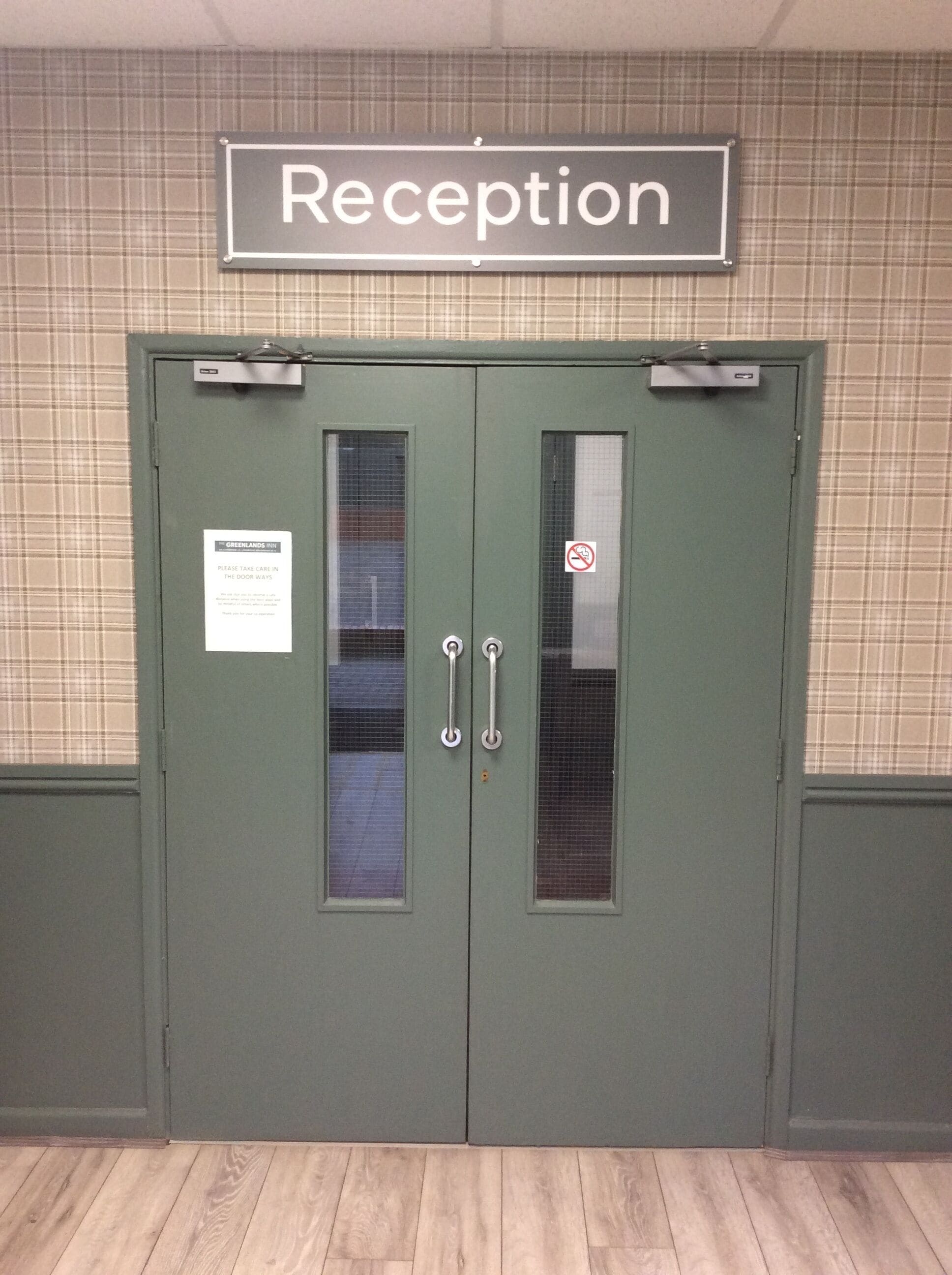 入住/退房自助服務機