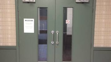 入住/退房自助服務機