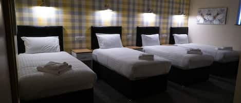 Economy-Vierbettzimmer