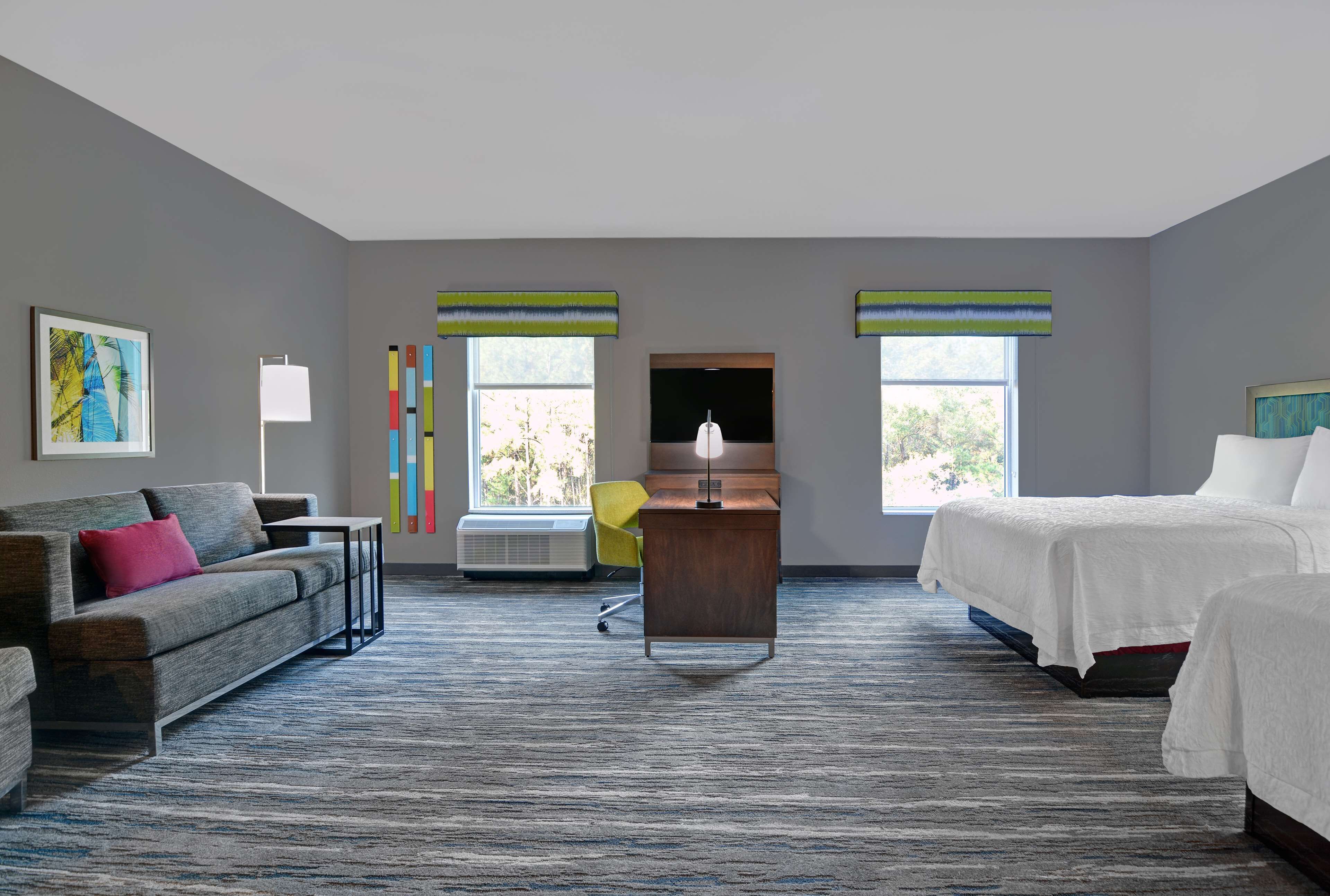 studio, 2 queen beds, refrigerator & microwave (wet bar) | bed sheets