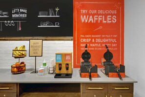 Free daily buffet breakfast - Hampton Inn & Suites MacClenny I-10 (MacClenny)