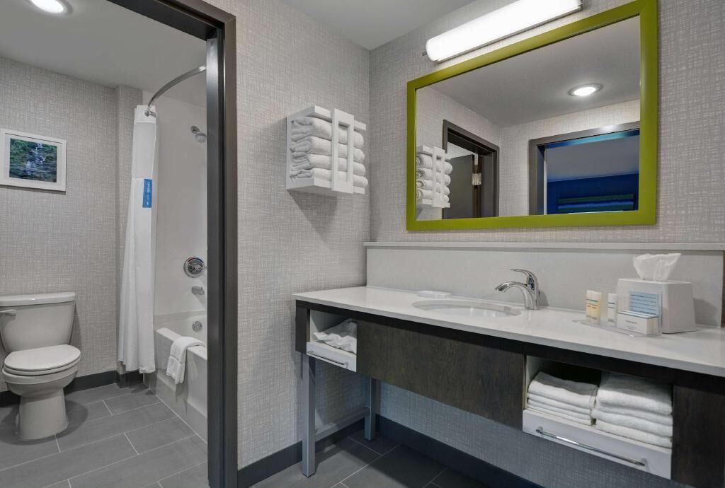 Hair dryer, towels