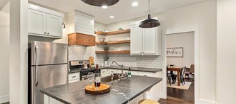 The Grove Cottage - Downtown Springdale