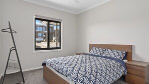 7 bedrooms, iron/ironing board, Internet, wheelchair access