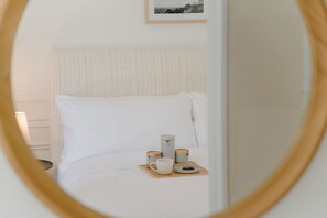 Værelse - udsigt til gårdsplads | Italienske lagner fra Frette, premium-sengetøj, dundyner