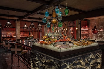 Restaurant at Moxy Miami South Beach