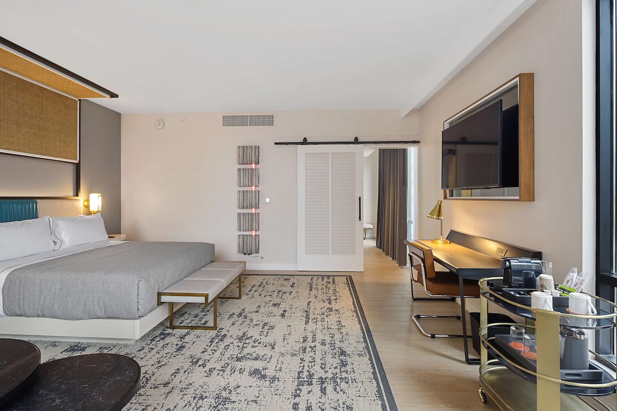 1 bedroom, in-room safe, desk, laptop workspace