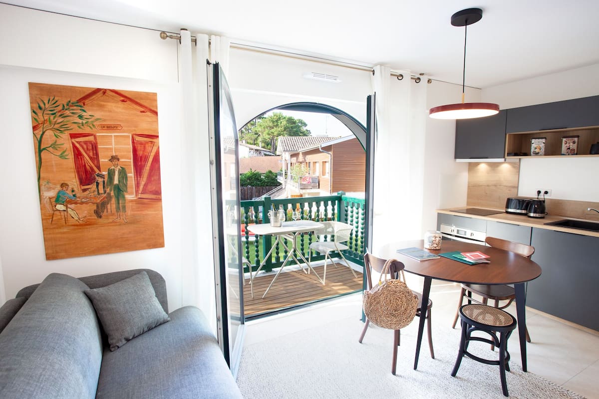 Klassieke studio, en-suite badkamer, uitzicht op tuin (2 p. à l'étage) | Interieur