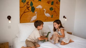Exclusive Double Room, Partial Sea View (Grand Banc - 4.6pers) | 1 bedroom, soundproofing