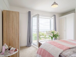 4 Schlafzimmer, kostenloses WLAN, Bettwäsche, Rollstuhlgeeignet