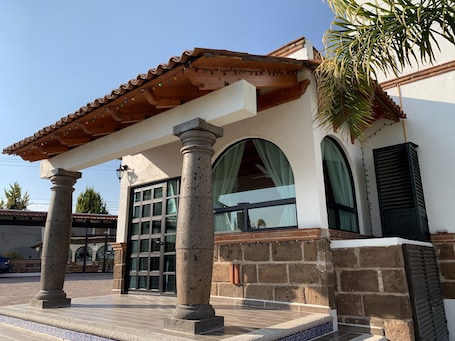 Executive Room | Terrace/patio