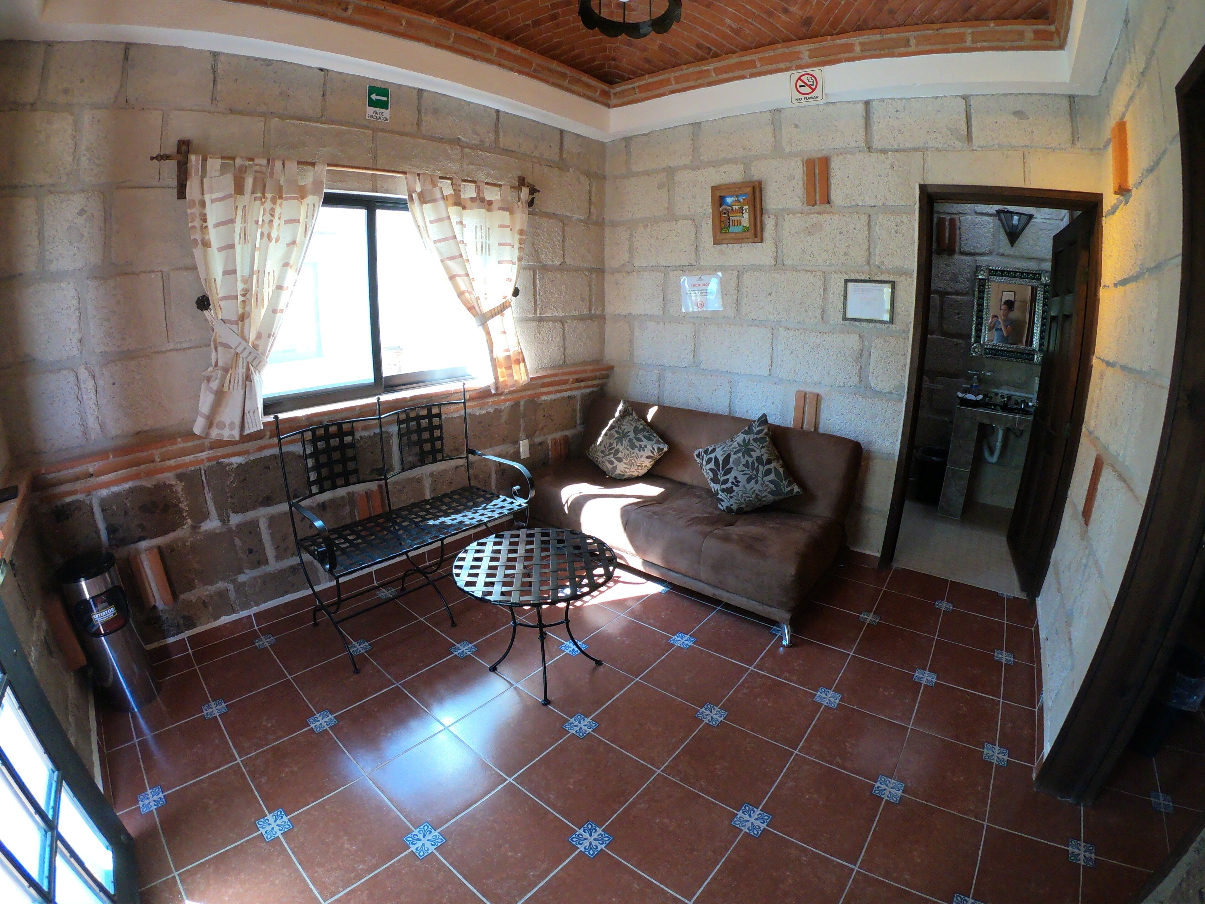 traditional double room | living area | 32-inch flat-screen tv with cable channels, tv