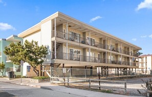 Exterior - Impeccably Renovated Beach Block Condo (Ocean City)