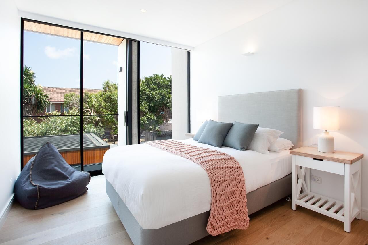 Luxury Beach House with direct Beachfront Access and breathtaking views — image 17