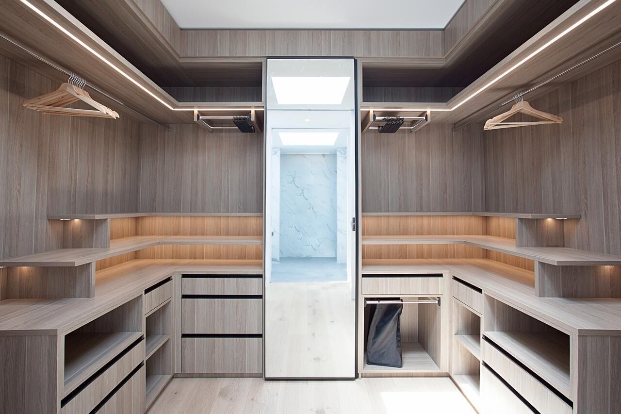 Luxury Beach House with direct Beachfront Access and breathtaking views — image 26