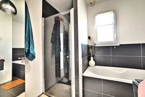 Ducha y bañera combinadas