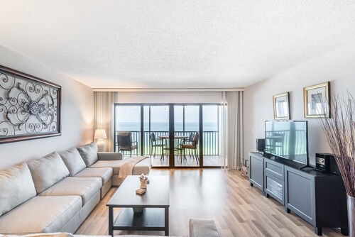 Reflections Gulf Front With Ocean Views 2 Bedroom Condo by RedAwning