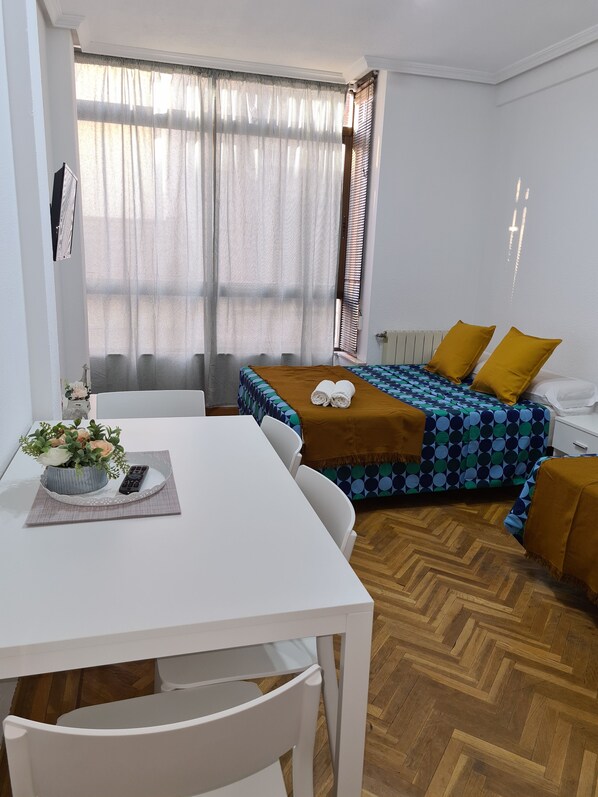 2 chambres, Wi-Fi, draps fournis