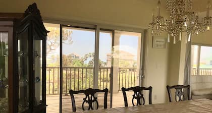 Gated Community w/Amenities Pool, Beach Access, Pets OK