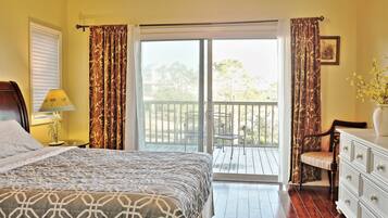 3 habitaciones, escritorio, tabla de planchar con plancha y wifi gratis