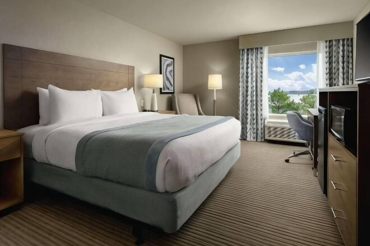 1 dormitorio, escritorio, espacio para trabajar con un portátil