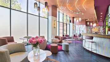 Cocktail bar