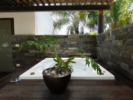 Suite presidencial | Bañera de hidromasaje