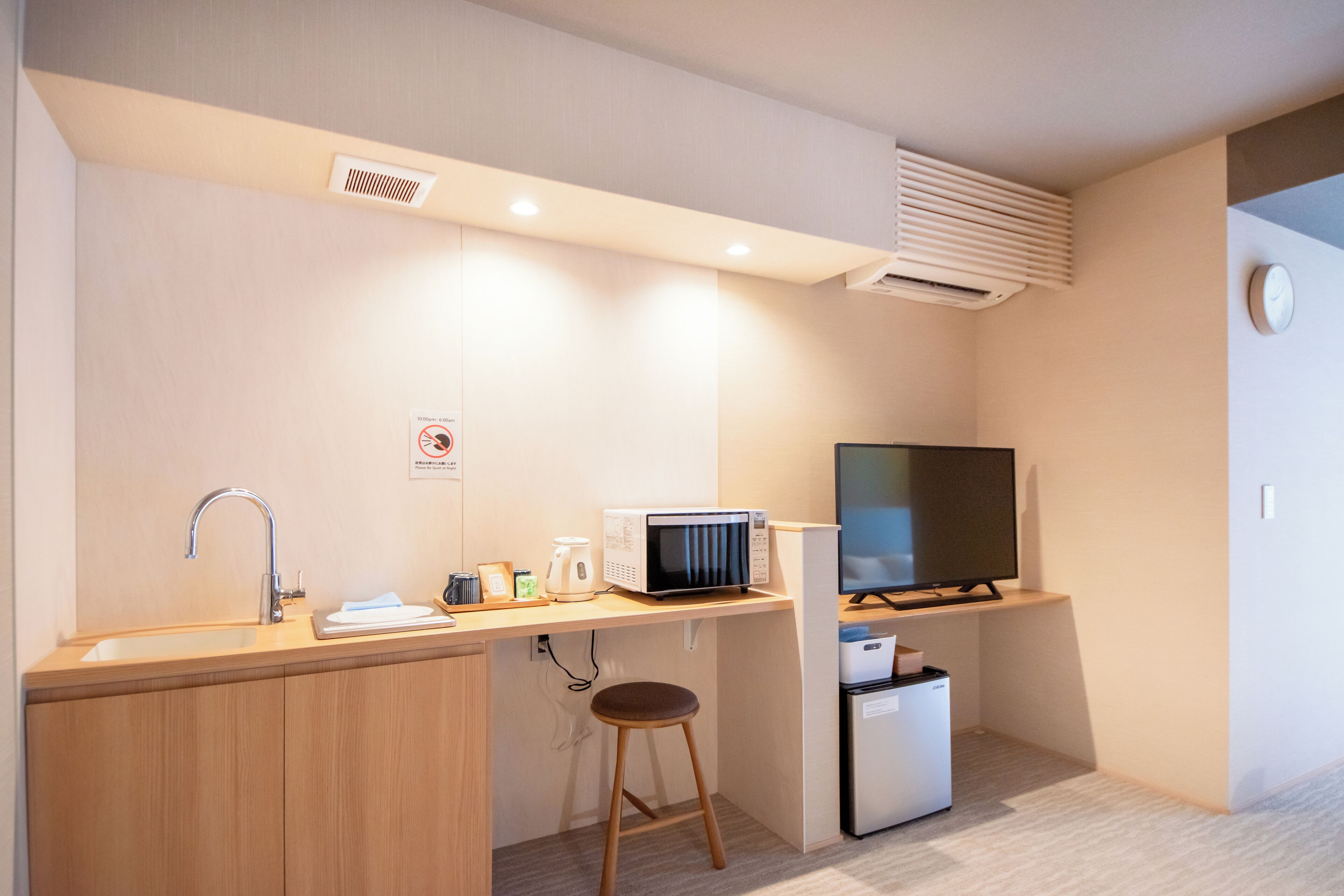 design twin room, non smoking | private kitchen | mini-fridge, microwave, electric kettle