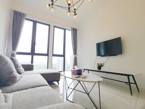 Elysia Three Bed Room Suite | Living room | Flat-screen TV - The Elysia Park Residence (Iskandar Puteri)