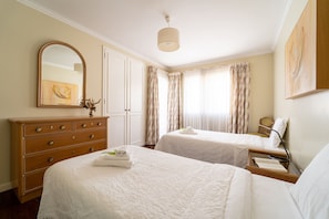 4 habitaciones, wifi gratis y ropa de cama 