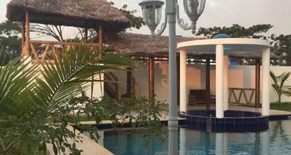 New and Furnished Apartment in Tonsupa Beach With Air Conditioning