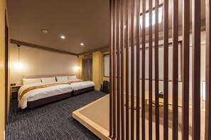 ハリウッドツインルーム | 羽毛の掛け布団、デスク、WiFi (無料)、ベッドシーツ