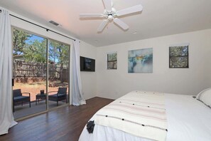 3 Schlafzimmer, Schreibtisch, Bügeleisen/Bügelbrett, kostenloses WLAN