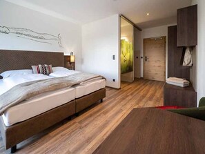 1 Schlafzimmer, Schreibtisch, WLAN