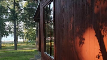 Cabin (4-bäddar) | Lake view
