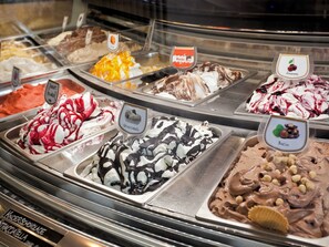 Unclassified image, 5 of 37, button