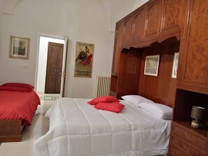 2 bedrooms
