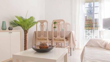 2 chambres, fer et planche Ă repasser, accĂšs Internet, draps fournis