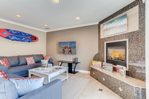 Fernseher, Kamin, Netflix, Streaming-Dienste