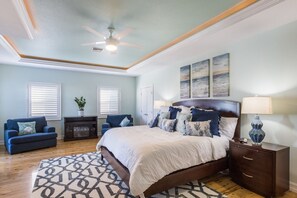 4 slaapkamers, een strijkplank/strijkijzer, gratis wifi, beddengoed