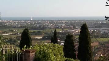 Vue depuis lâhĂ©bergement