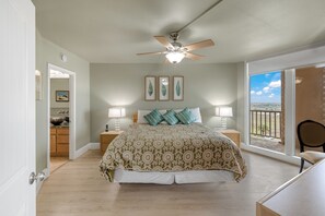 1 bedroom, WiFi, bed sheets - Sea Gull #604L: Beachfront 1 Bedroom 1 Bathroom With Spectacular Views and 24 Hour Management (Port Aransas)