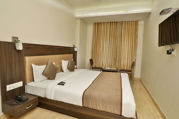 Premium bedding, rollaway beds, free WiFi