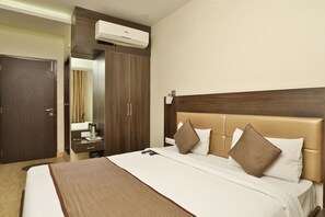 Deluxe Room | Premium bedding, rollaway beds, free WiFi