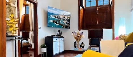 TV