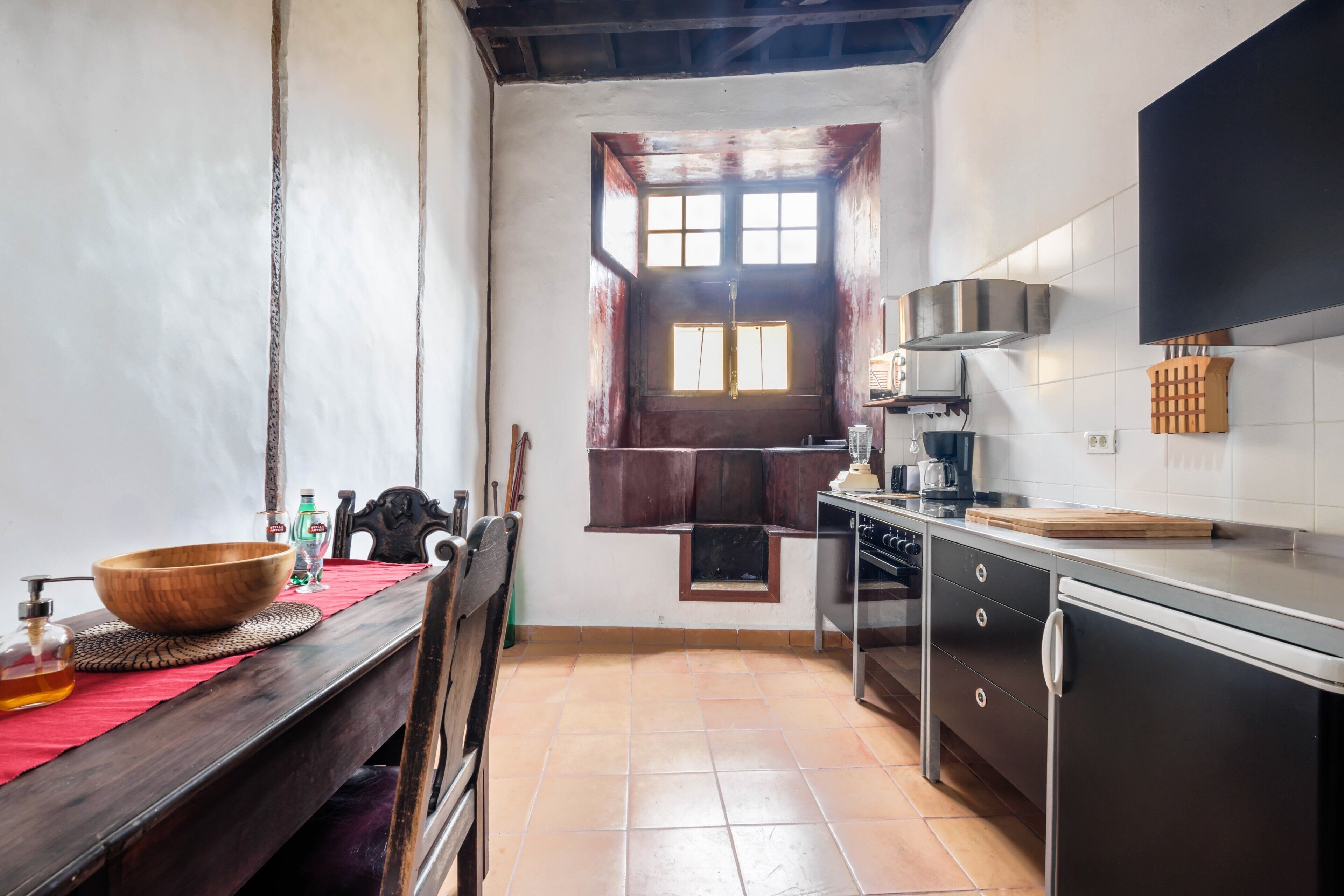 Refrigerador, microondas, horno, placa de cocina