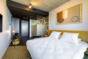Deluxe Room | Blackout drapes, soundproofing, free WiFi, bed sheets - Mr Jigs (Venlo)