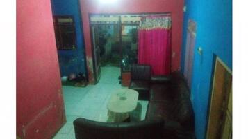 Standard Room, Private Bathroom | Interior