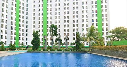 Apartment Green Lake View Ciputat by Celebrity Room